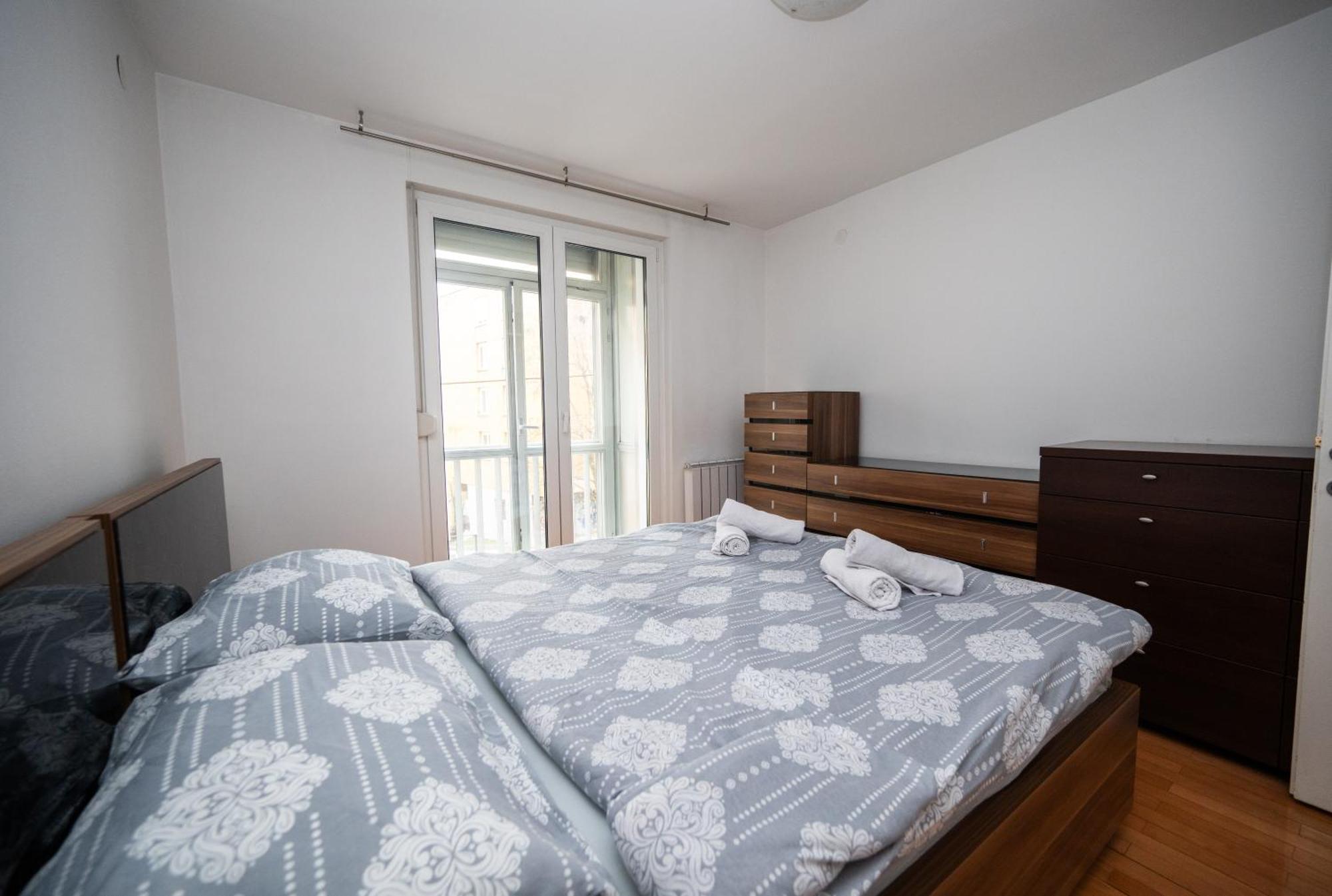 Apartment Spacious & Modern In The Centre Sarajevo